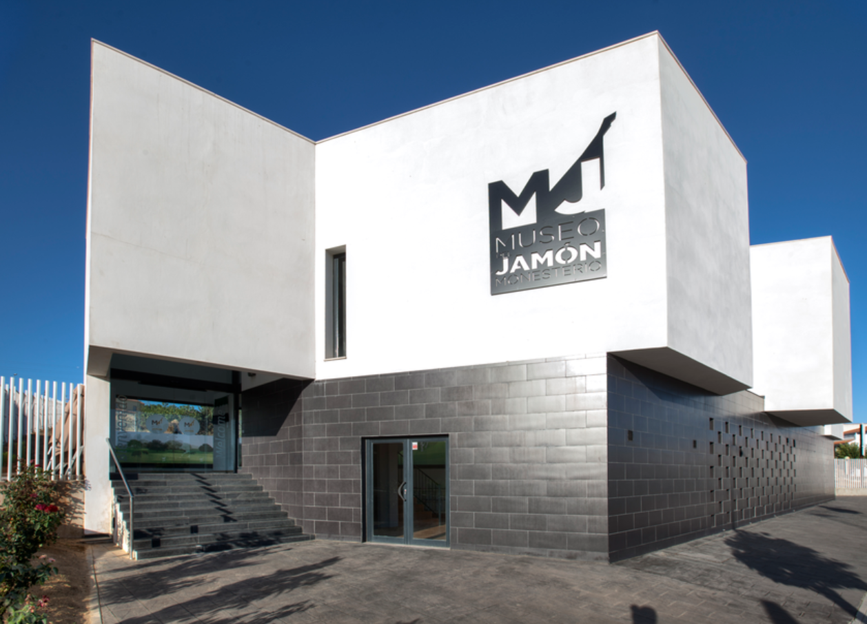 Entrada al Museo del Jamón en Monesterio